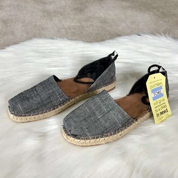 TOMS Black Chambray Lace Up Espadrilles Shoes - Picture 7 of 8